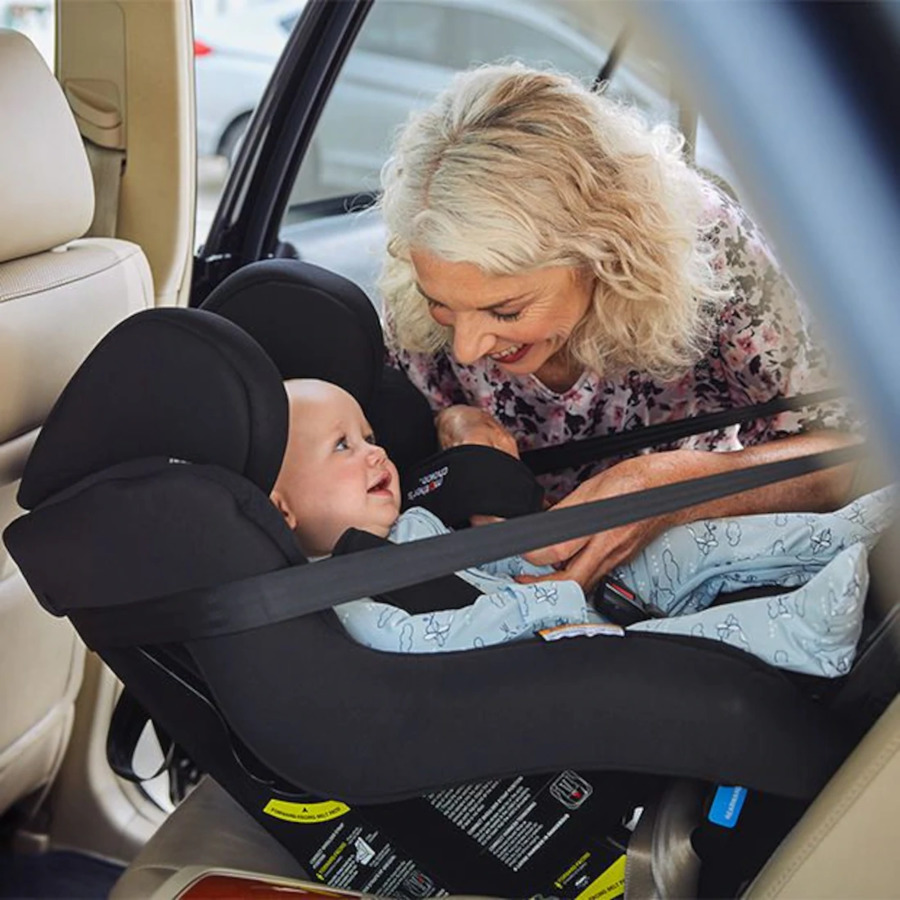 Avoro convertible deals car seat