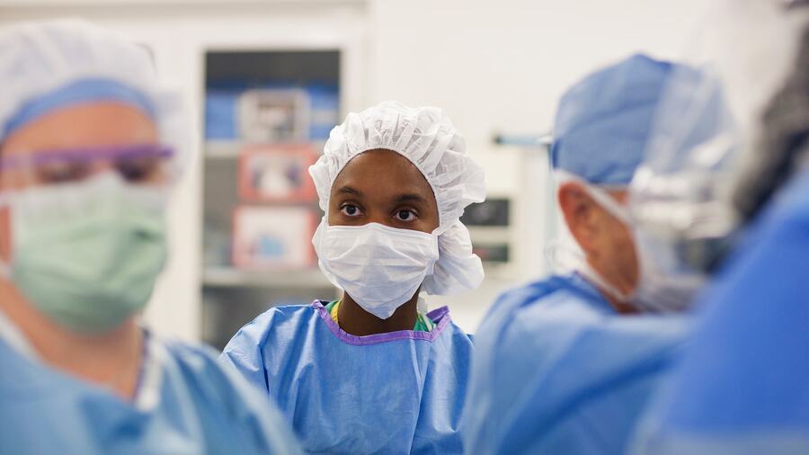 hyatt-hotels-friends-family-rate-for-healthcare-workers-30-50-off