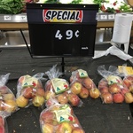 Red Delicious Apples $0.49/Kg @ Coles [Reynella, SA. Others?]