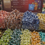 [VIC] 50% off Lindt Pick & Mix Boxes at Lindt Cafe, Chadstone (Small Box $20)