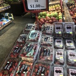 [VIC] 500g Strawberries $1 @ Hu Hui Supermaket Burwood
