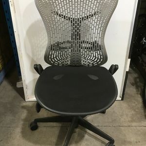 VIC] Used Herman Miller Mirra Chair V1 No Armrests. $150 or less @ The Chairman (Maribyrnong) - OzBargain